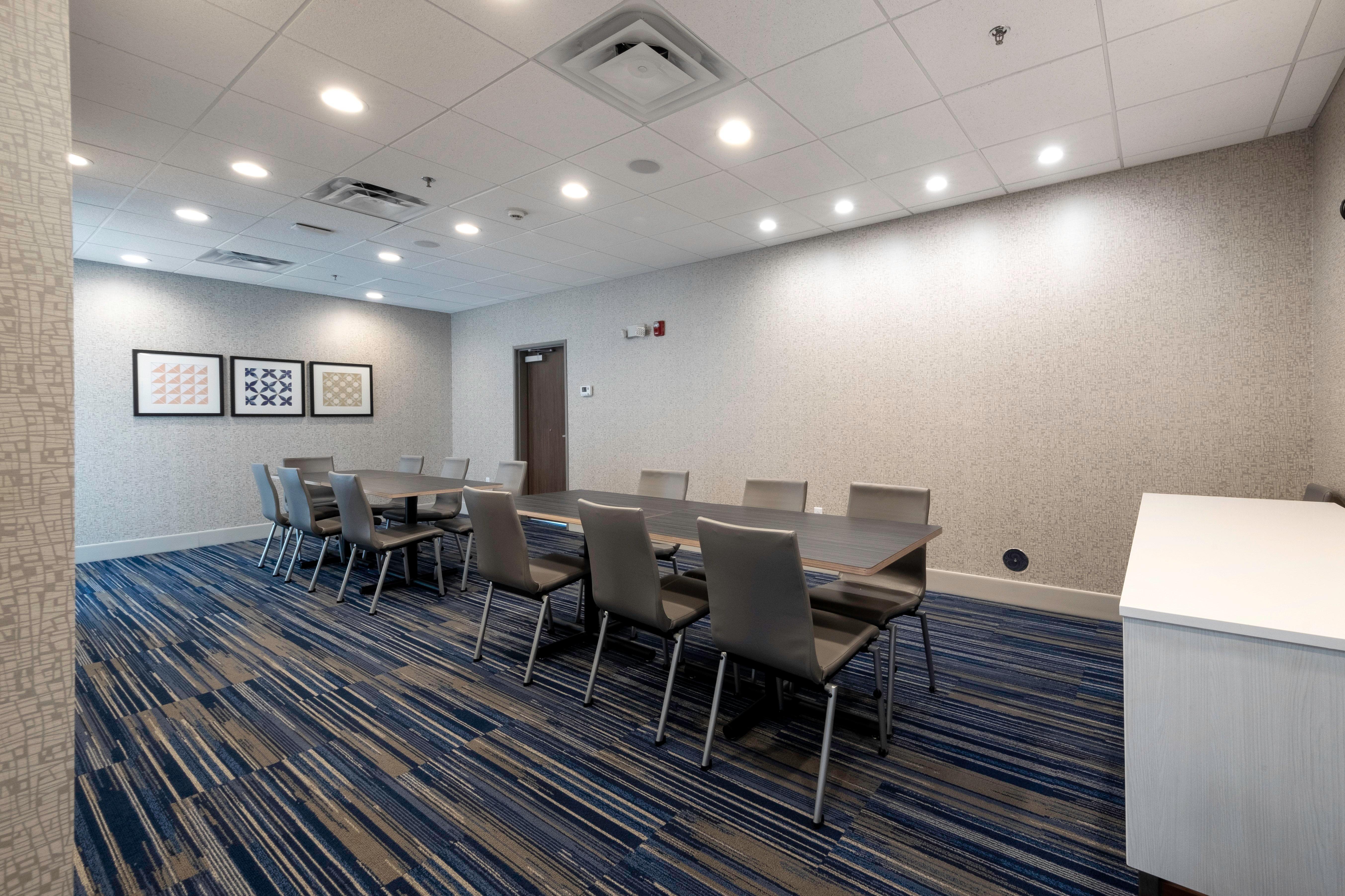Holiday Inn Express & Suites - Staunton By Ihg מראה חיצוני תמונה