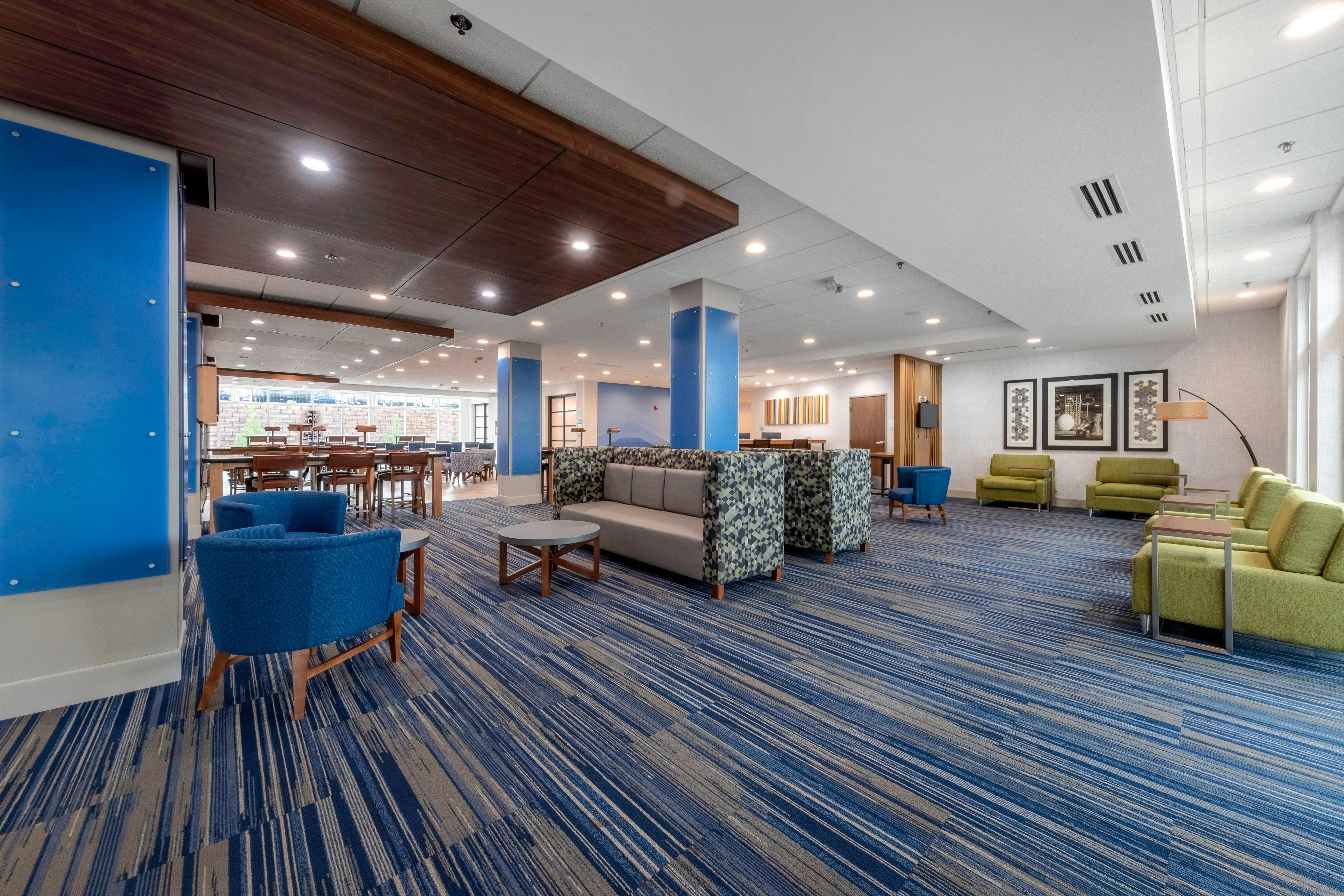 Holiday Inn Express & Suites - Staunton By Ihg מראה חיצוני תמונה